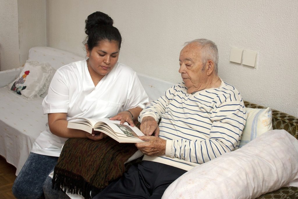 MANTENER LA EDAD AVANZADA SALUDABLE